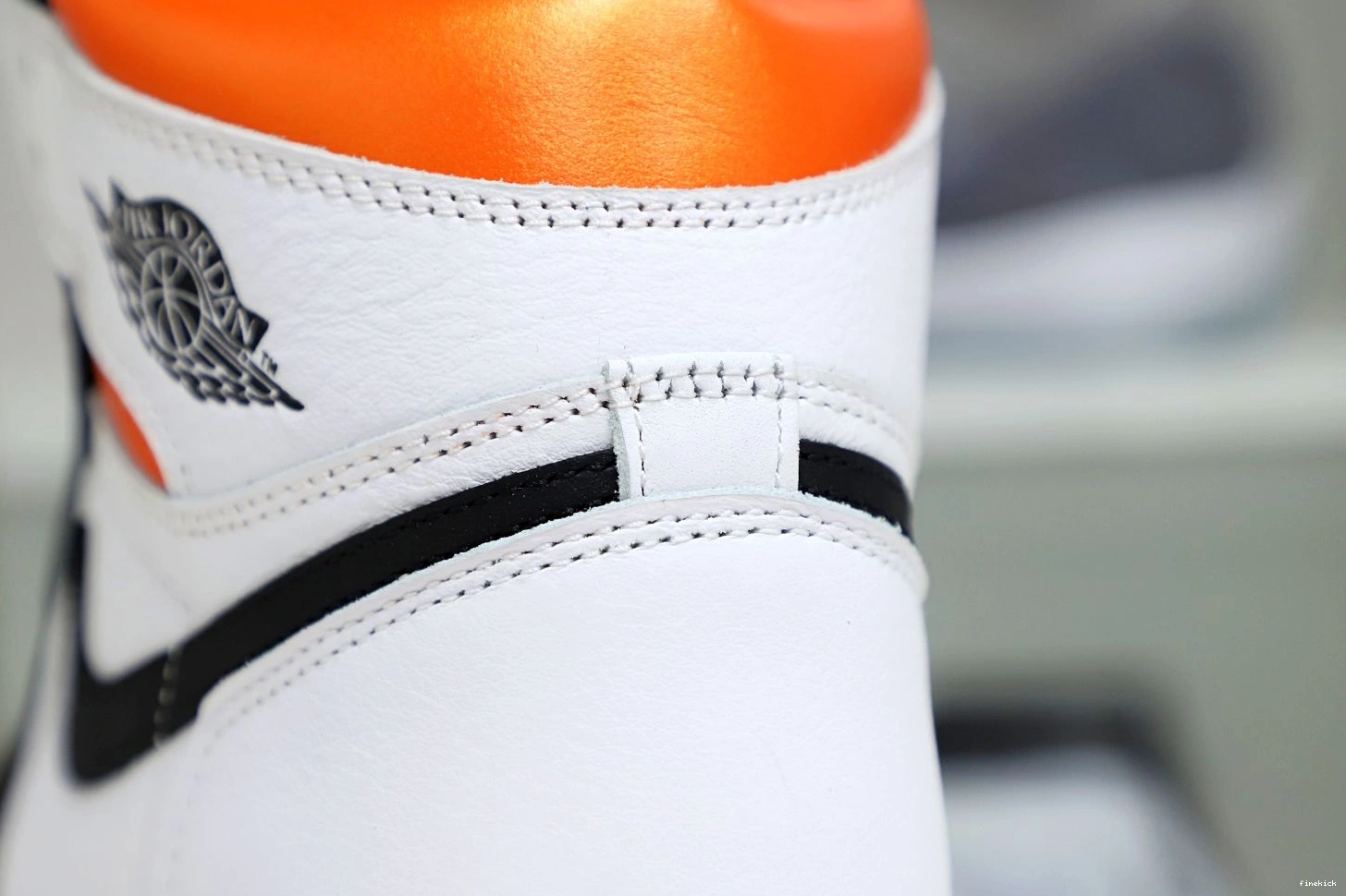 Electro Retro Air Jordan 1 Orange' High OG 0806